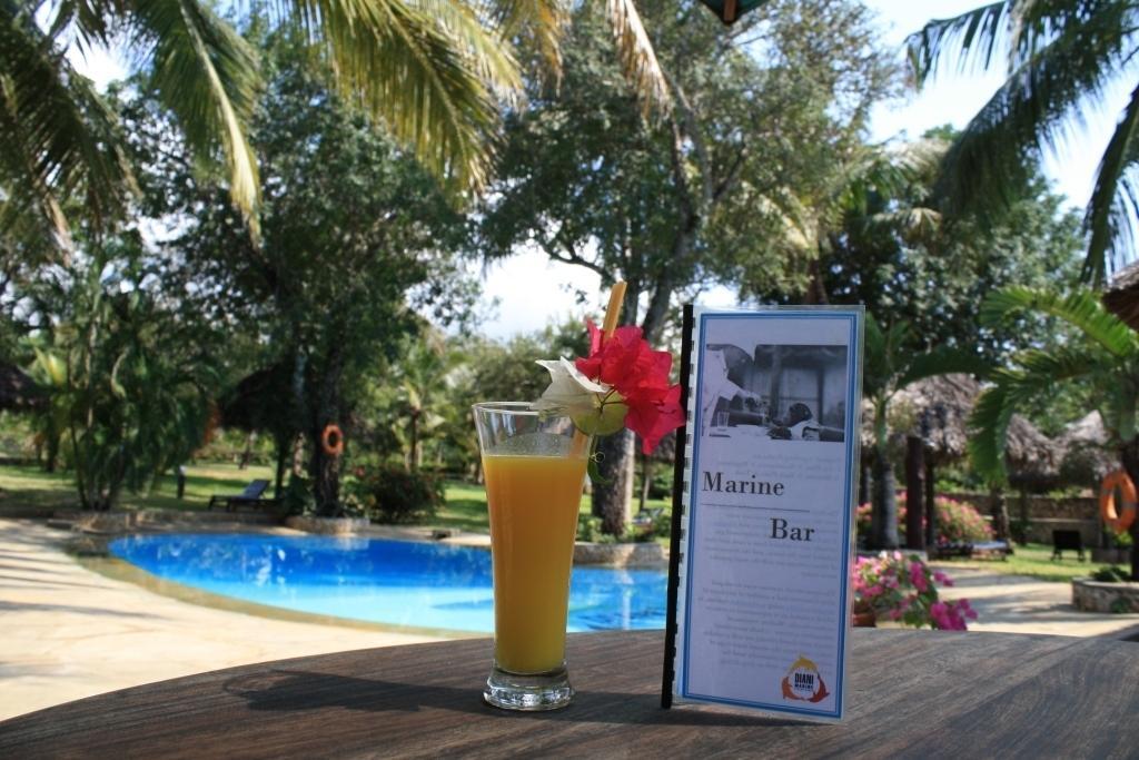 Diani Marine Divers Village Praia de Diani Exterior foto